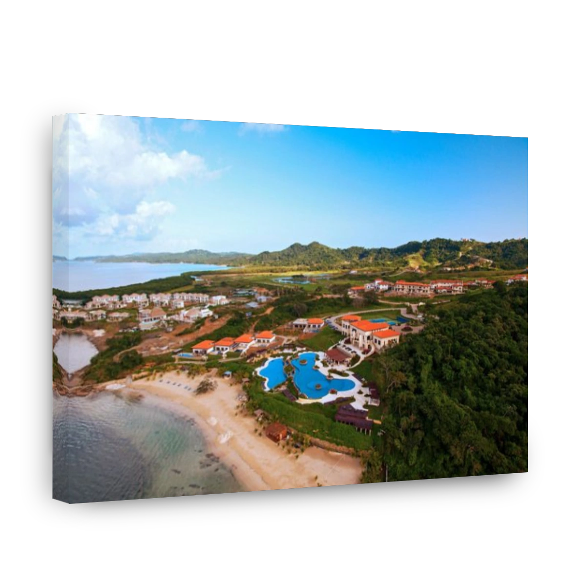 Pristine Bay Resort and Black Pearl Golf course on the island of Roatan, Honduras