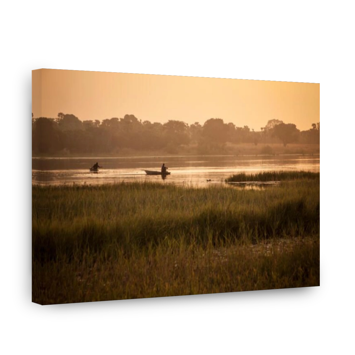 Lake Tengréla scene near Banfora, Burkina Faso.