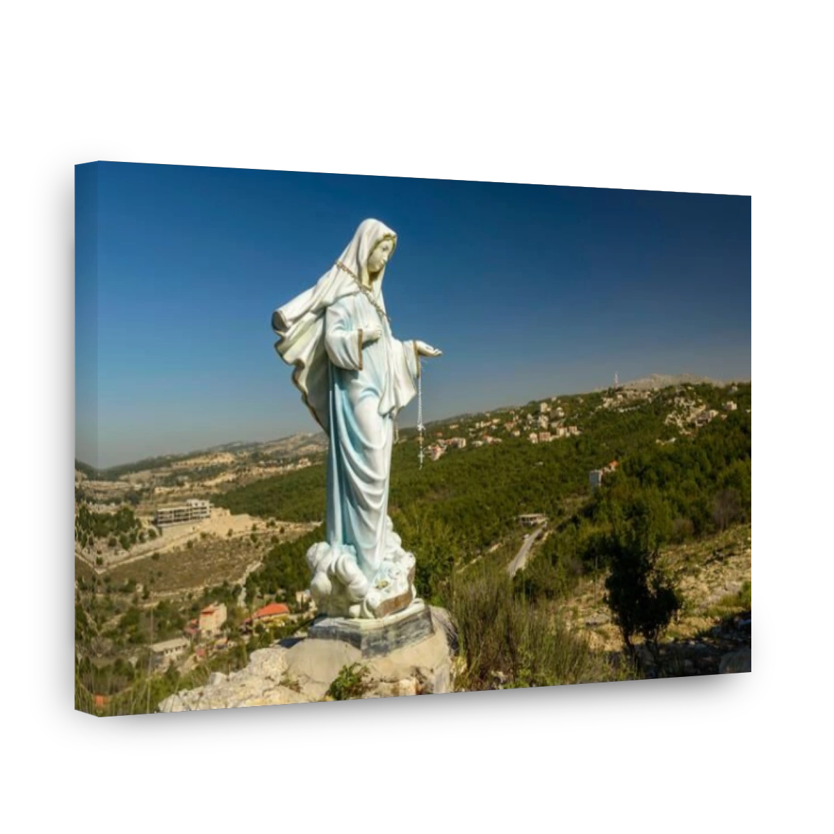LEBANON, MOUNT LEBANON, ANNAYA, ED DAIDABE, STATUE OF THE VIRGIN MARY NEAR THE SAINT-MARON MONASTERY AND THE HERMITAGE OF SAINT-CHARBEL