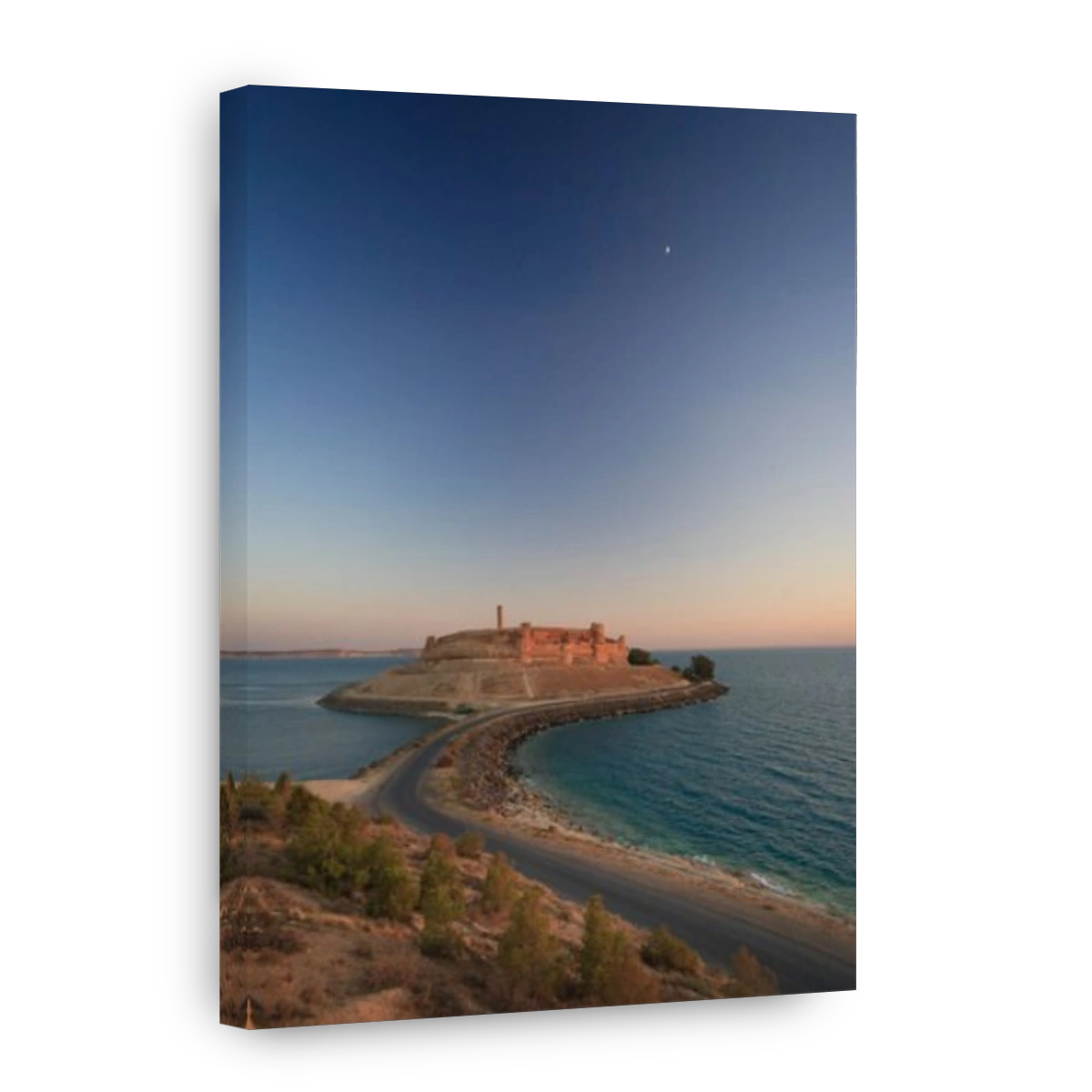 Syria, Euphrates river , Ath Thaura, Lake Al-Assad and Qalaat Jaabar Castle