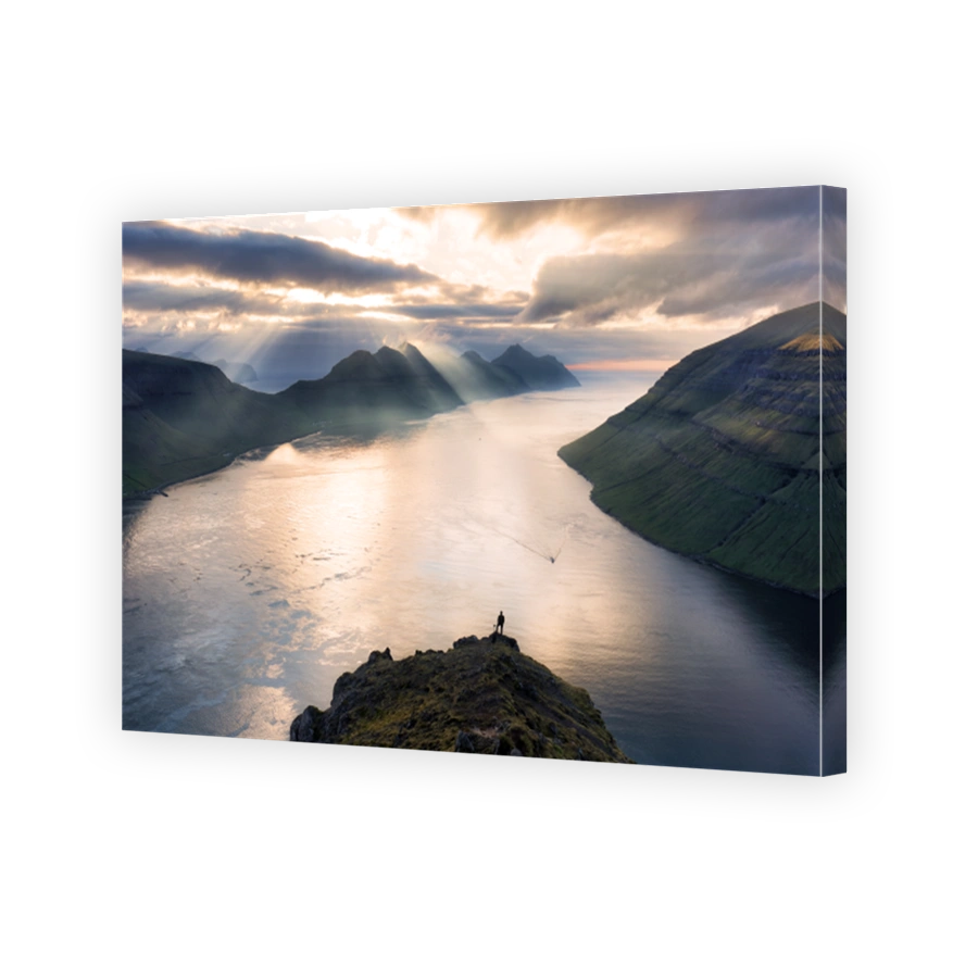 Klakkur peak, Faroe Islands, Denmark, Europe. Colorful evening seascape of Atlantic Ocean.