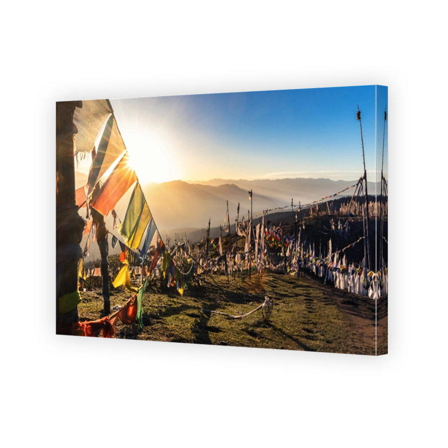 Sunrise at Chele la pass