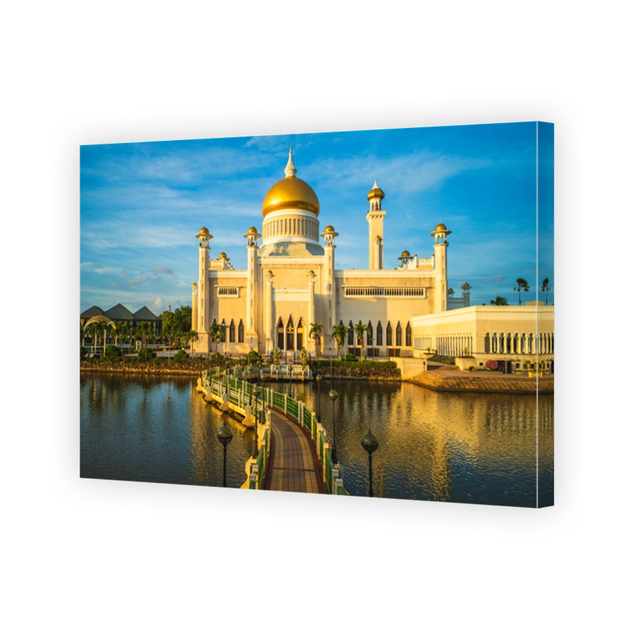 Omar Ali Saifuddien Mosque at Bandar Seri Begawan