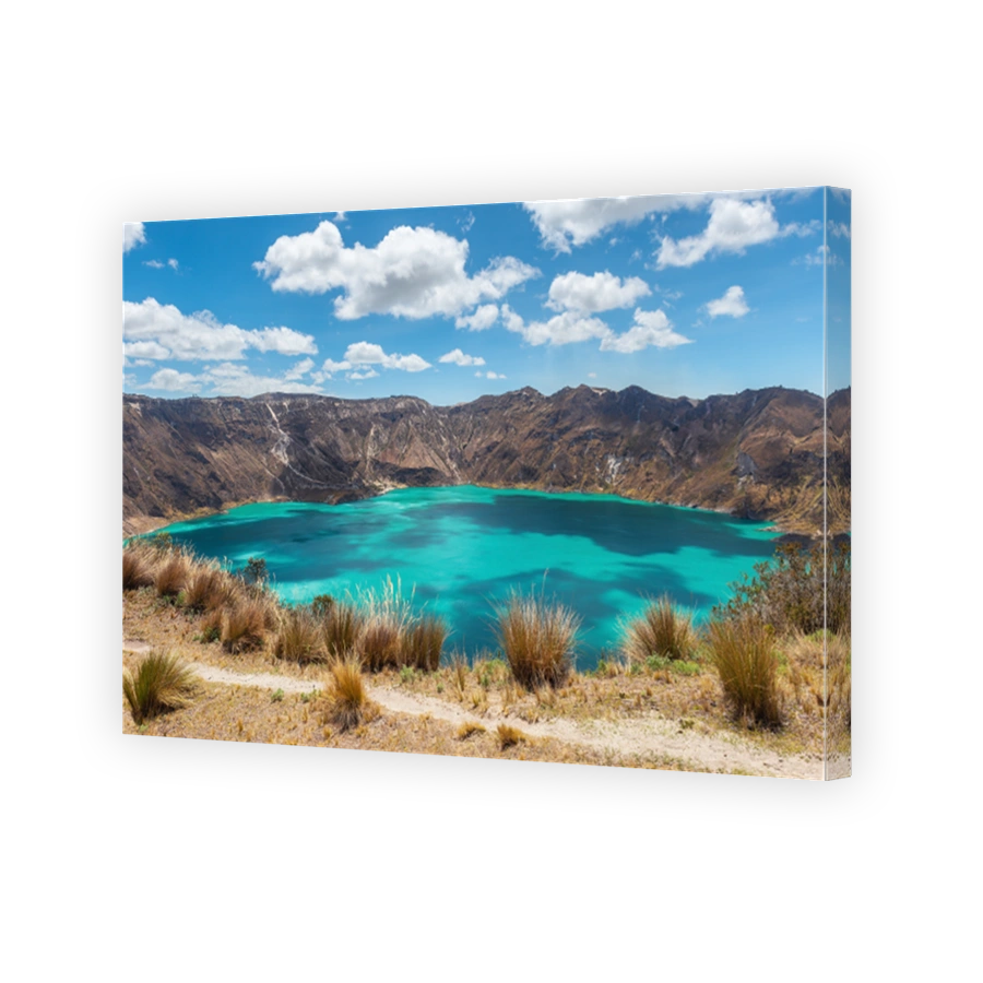 Quilotoa Lagoon, Quito Region, Ecuador