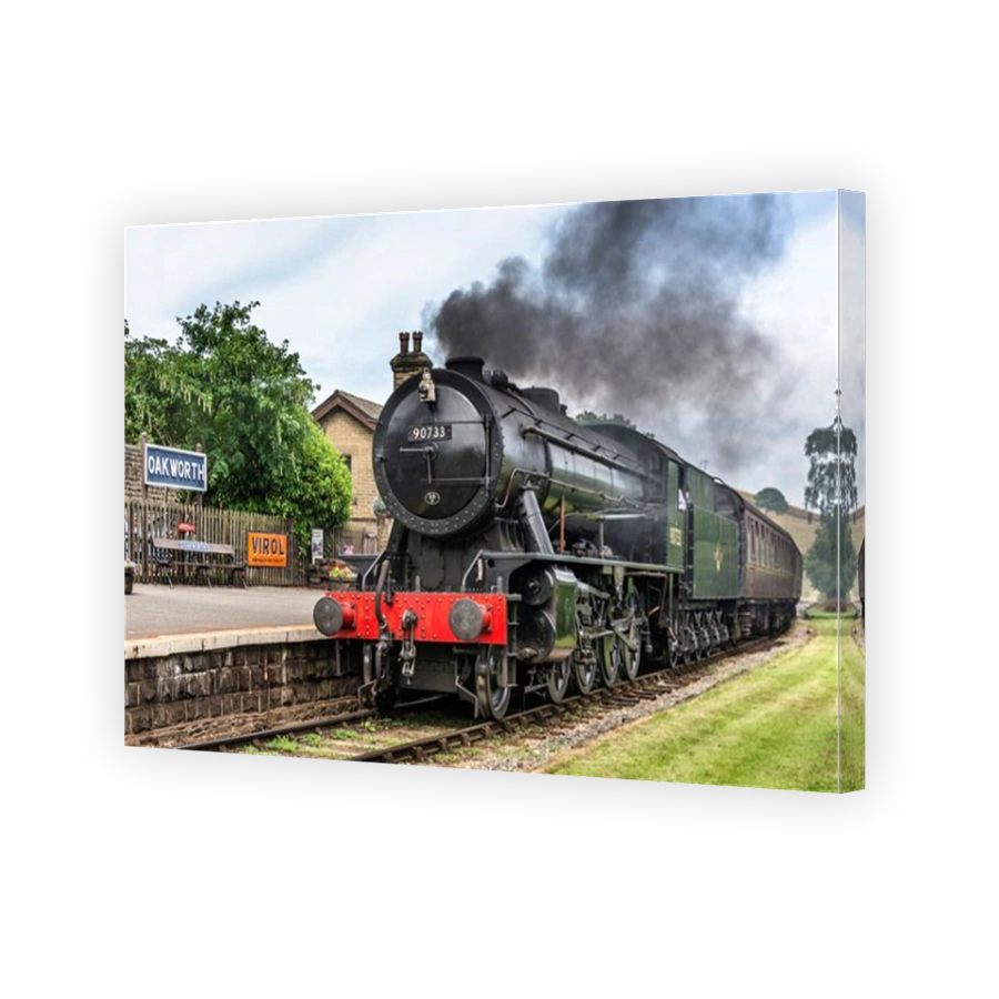 WD Class 2-8-0 (8F) steam loco No. 90733 at Oakworth station the scene of the film the Railway Children.
