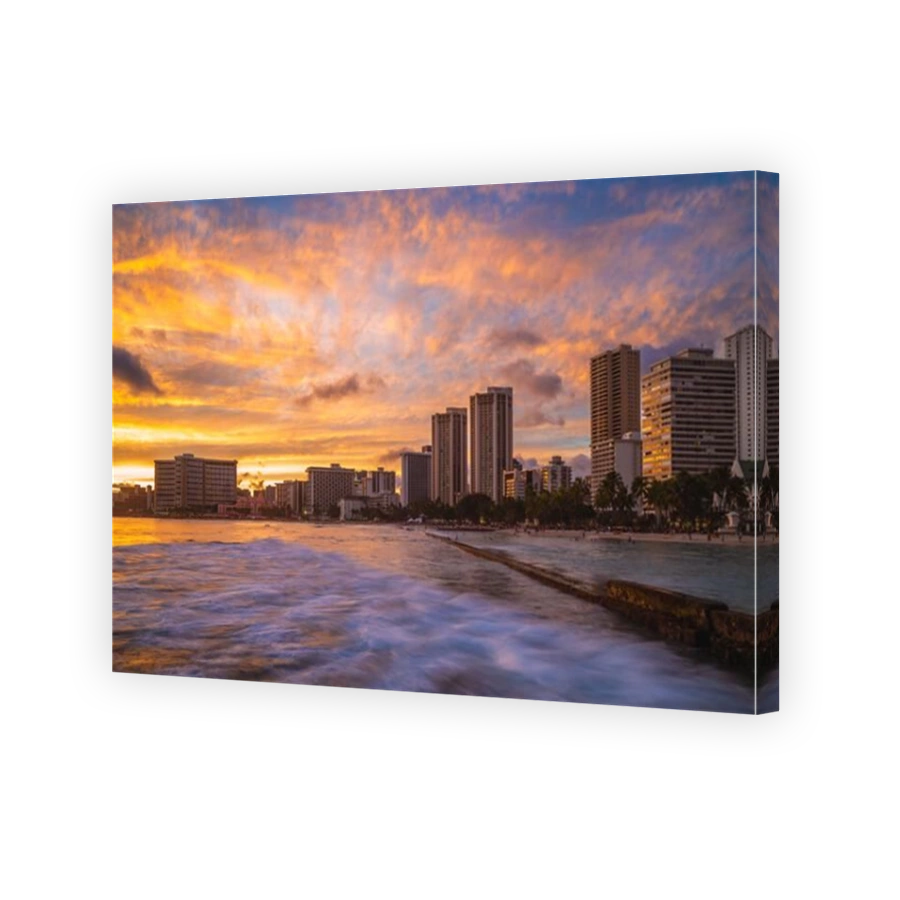scenery of Honolulu at Waikiki beach, in Oahu island, Hawaii, US