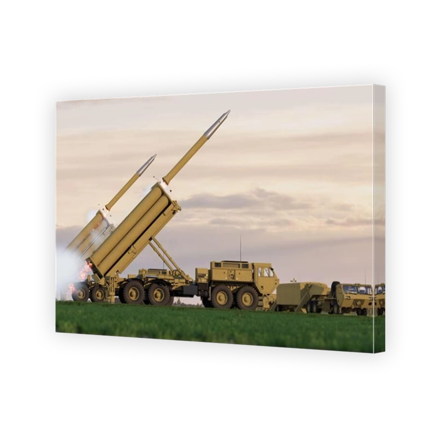 Long-range air and missile defence system in firing mode