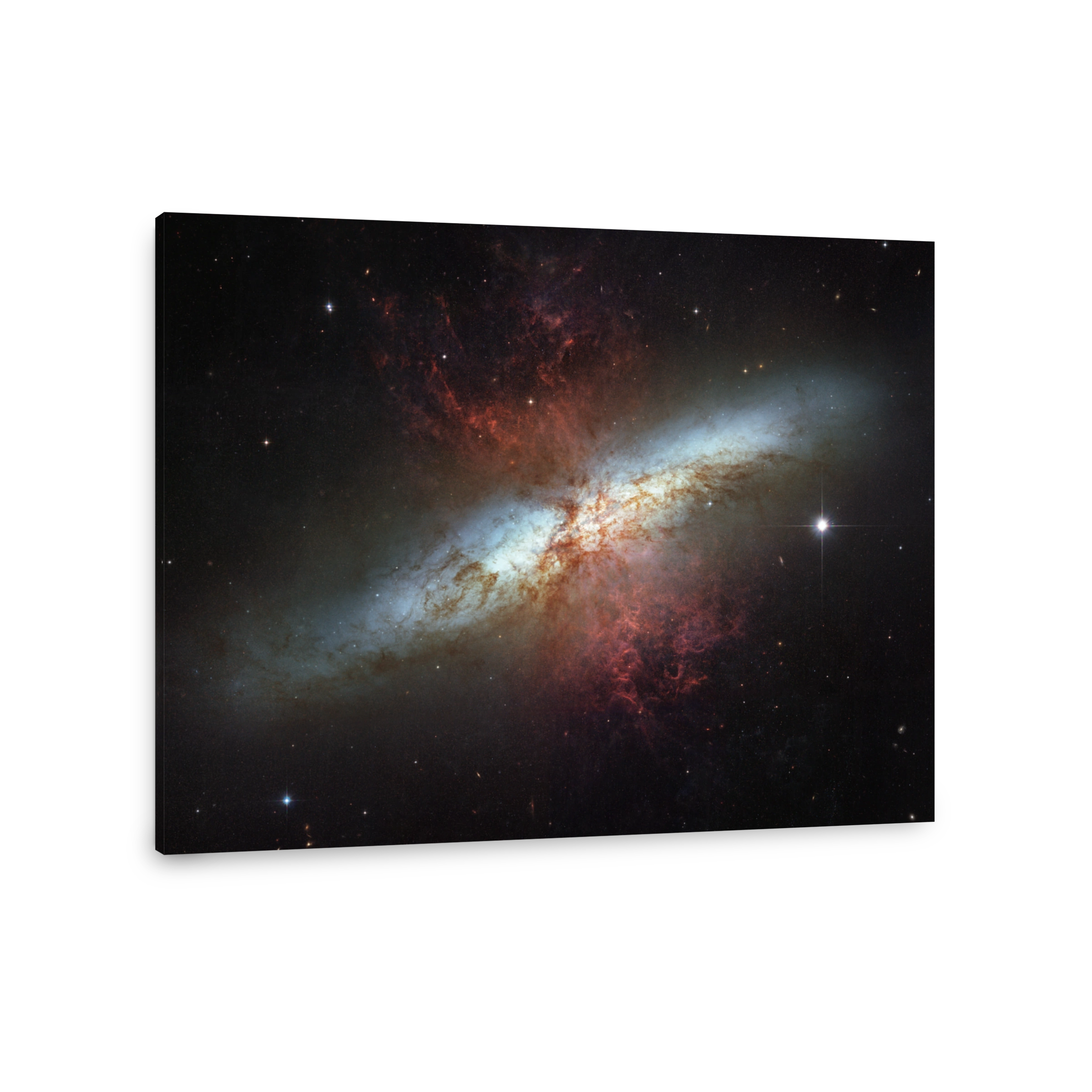 The magnificent starburst galaxy Messier 82