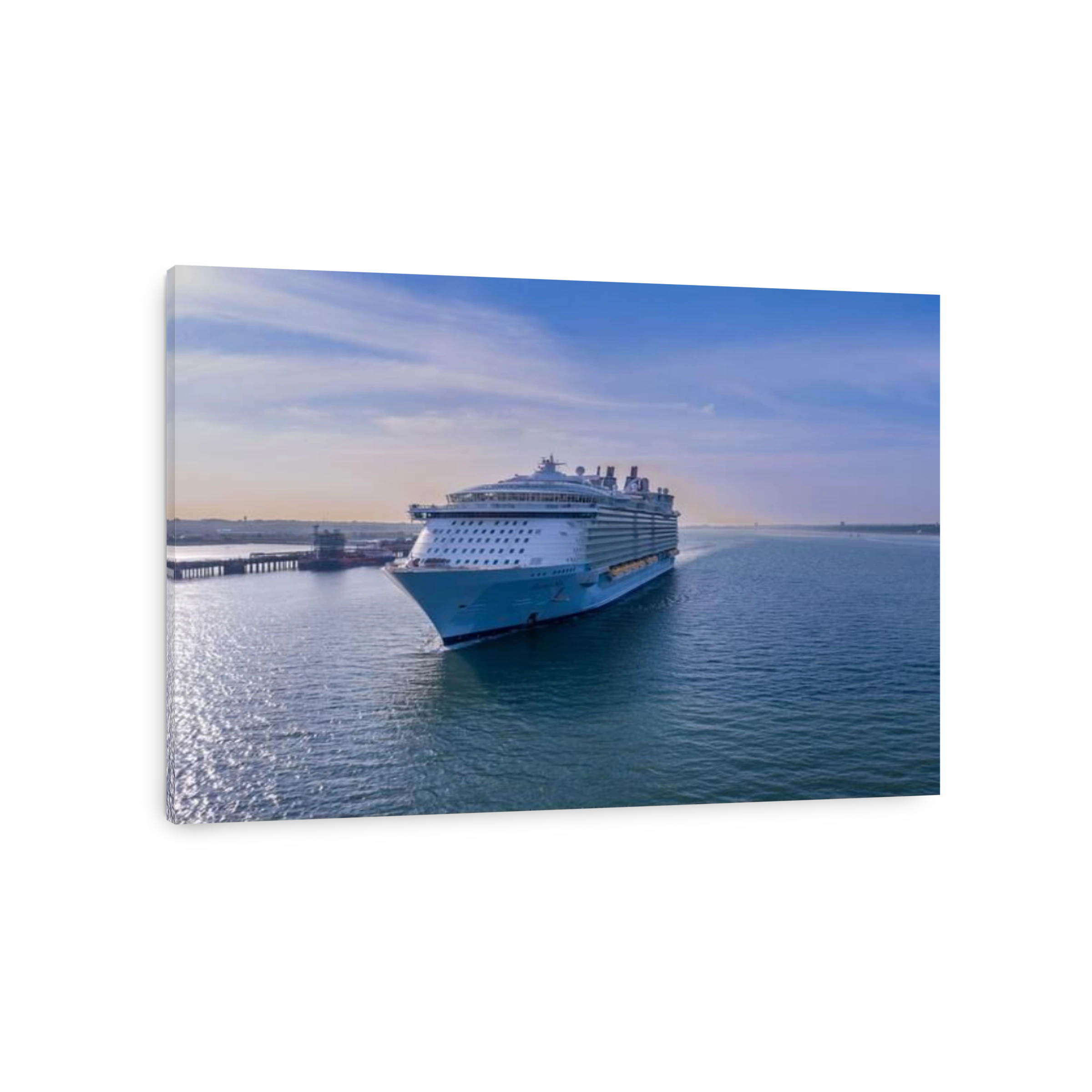 Aerial photo of Allure of the Seas cruise ship, Oasis-class cruise ship