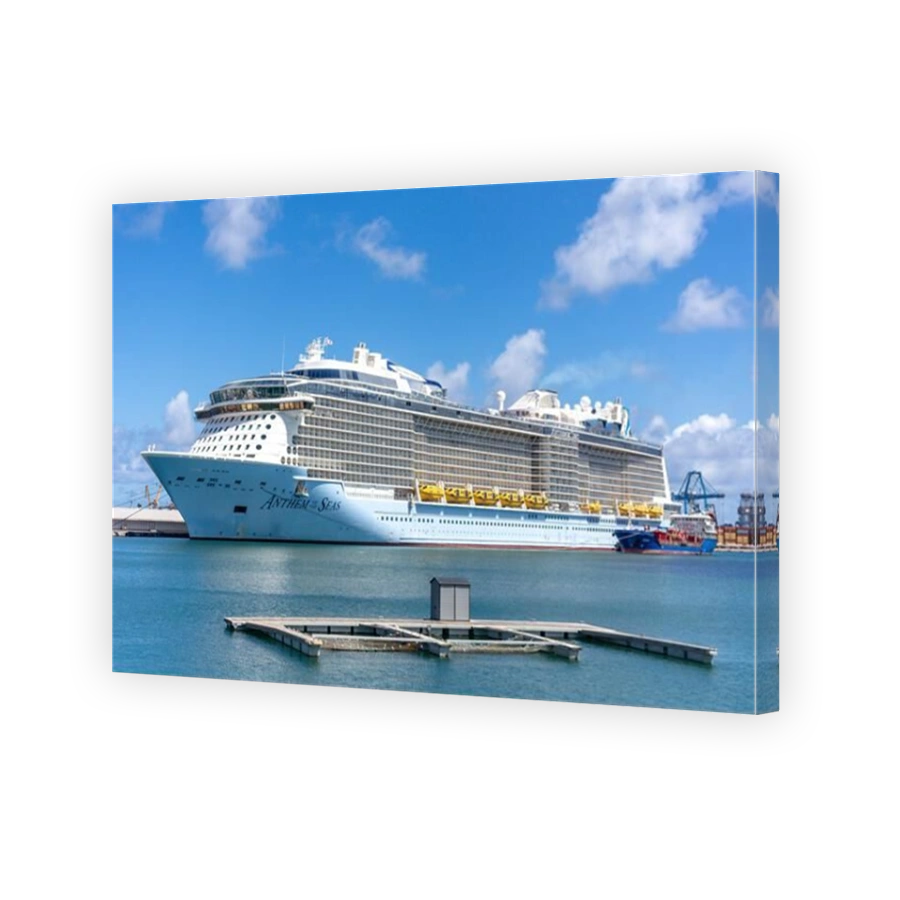 Royal Caribbean 'Anthem of the Seas' cruise ship at berth, Las Palmas de Gran Canaria, Gran Canaria, Canary Islands, Spain